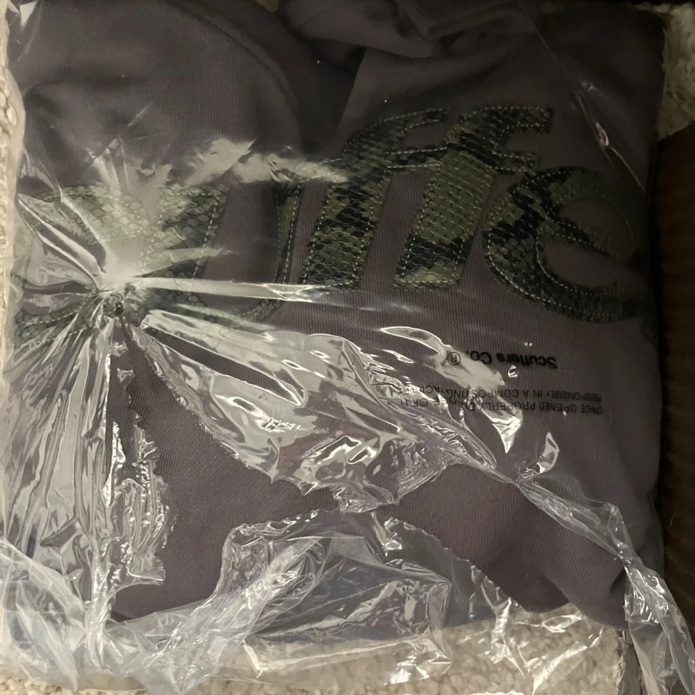 Brand New! Scuffers Animal Dark Hoodie - Picture 5 of 6